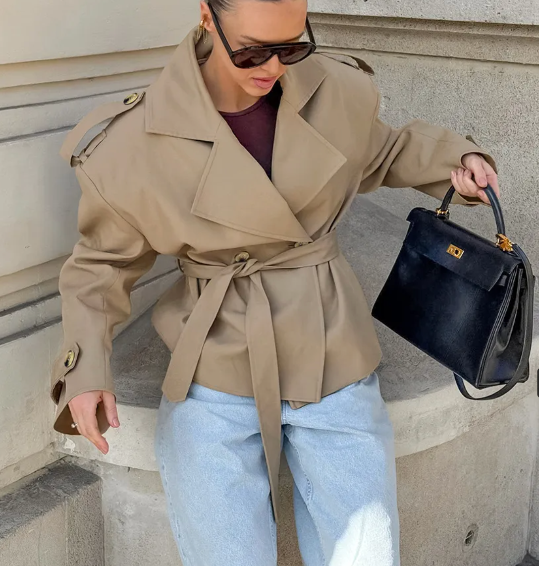 SHORT CASUAL TRENCH
