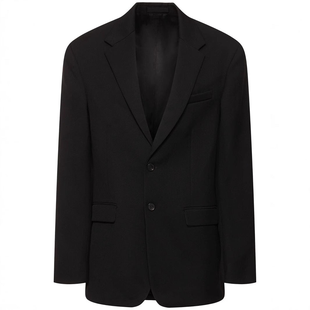 ASSERTIVE BLACK BLAZER